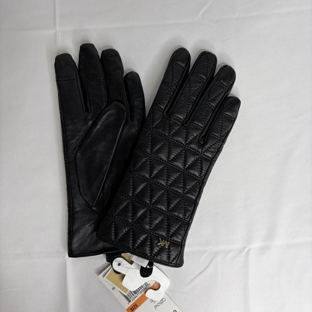 Michael Kors Womens Black Quilted Genuine Leather Tech Gloves Size Small MSRP 98